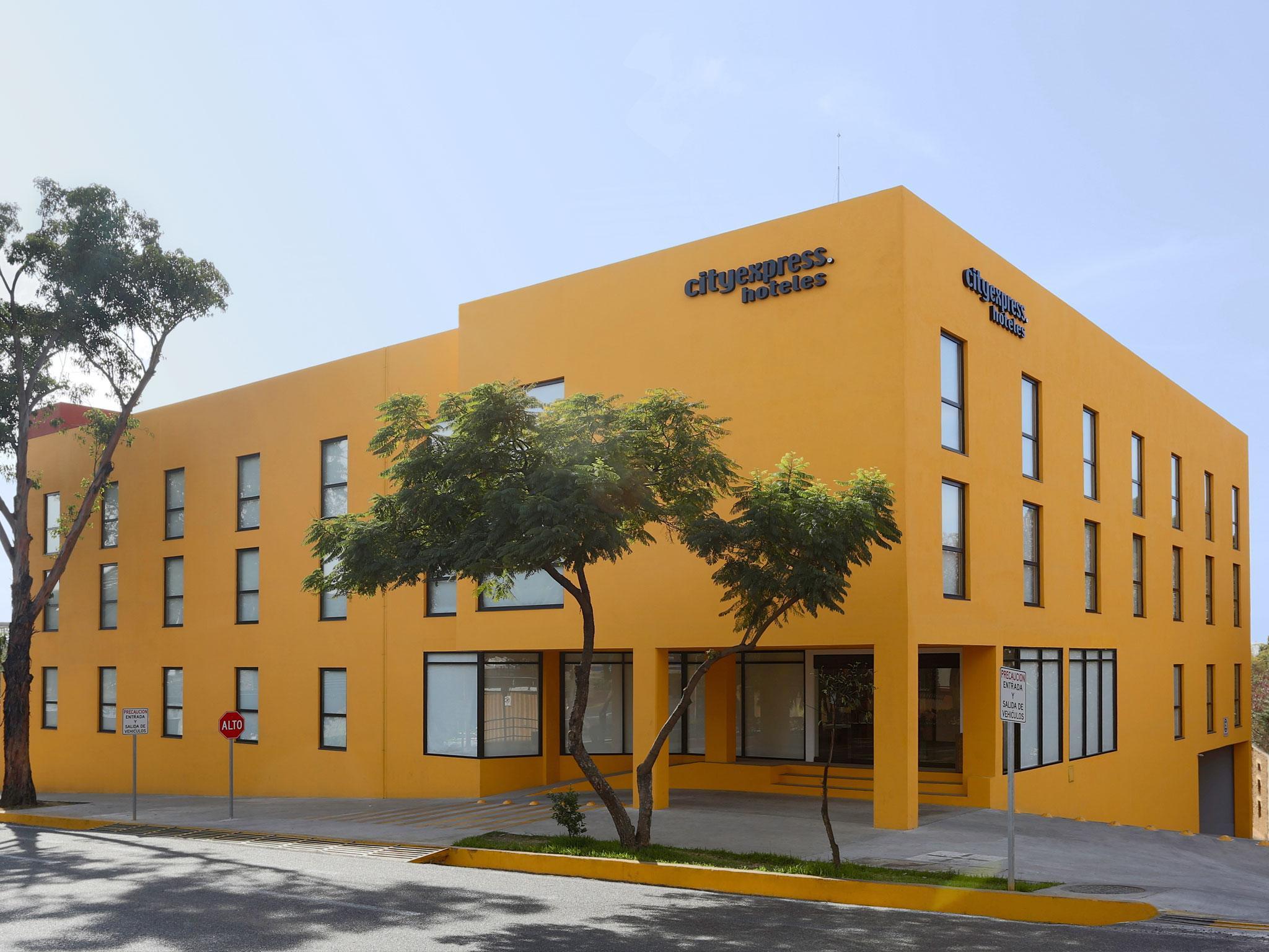 City Express By Marriott Oaxaca Exterior photo