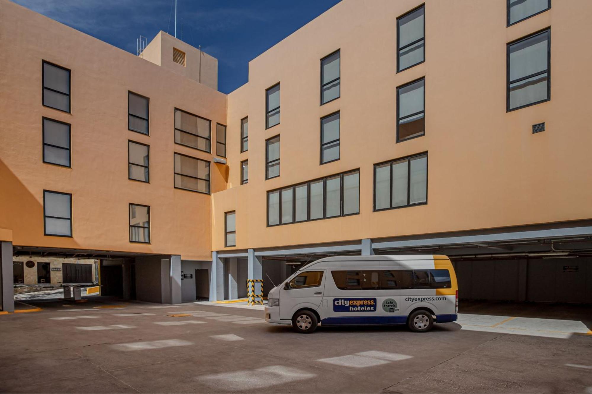 City Express By Marriott Oaxaca Exterior photo