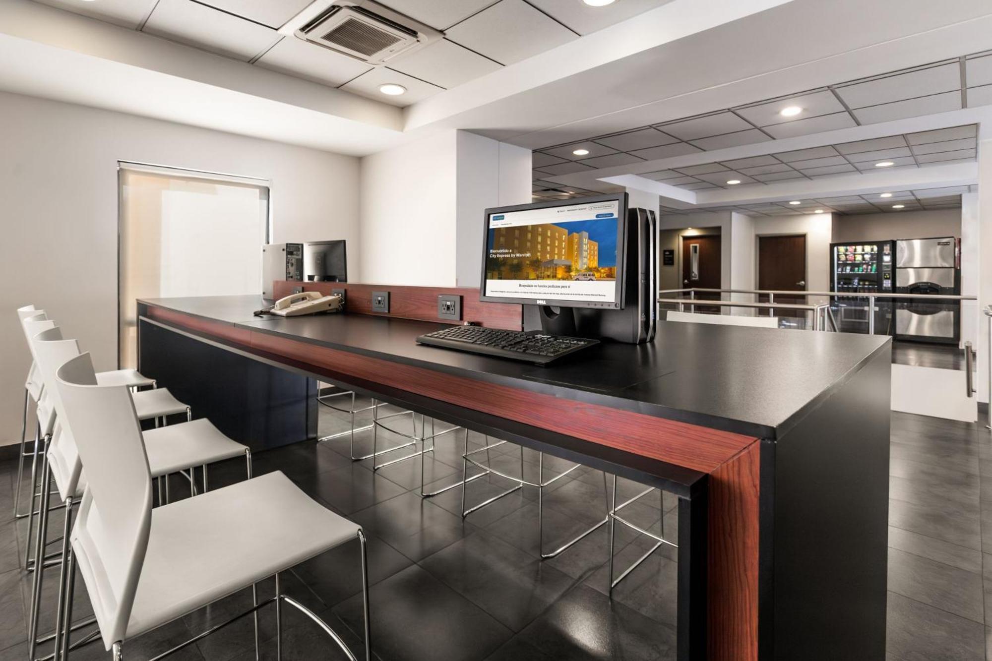 City Express By Marriott Oaxaca Exterior photo